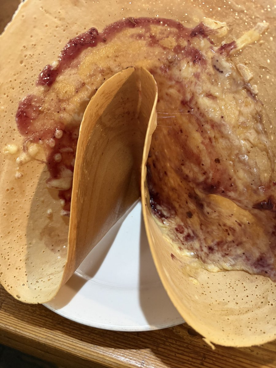 DI0939's tweet photo. 今天是平靜的天，太陽不大 緩緩的風 ，獨留不能停下來的腳步 https://t.co/UbBhfY3gWZ