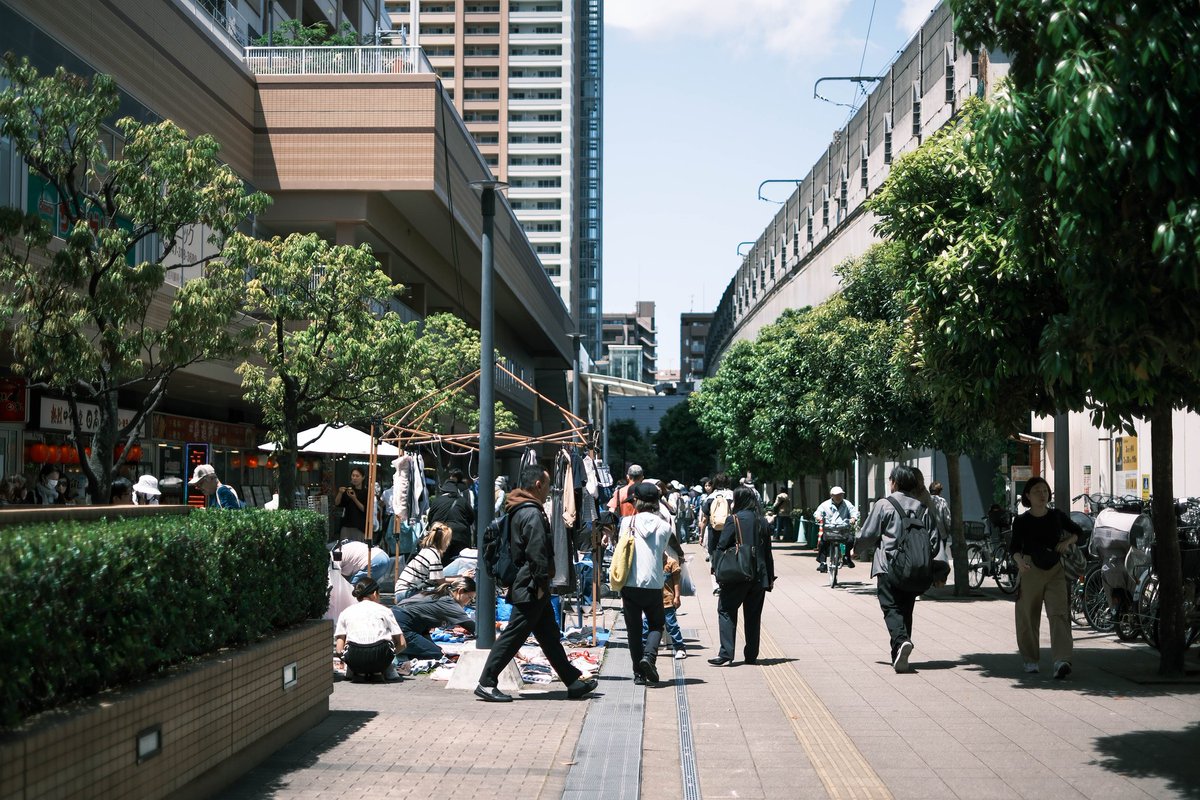 フリマ shot on #FUJIFILMXE5 #XE5 #XF35F14 #XF35 FUJIFILM X-E5 +