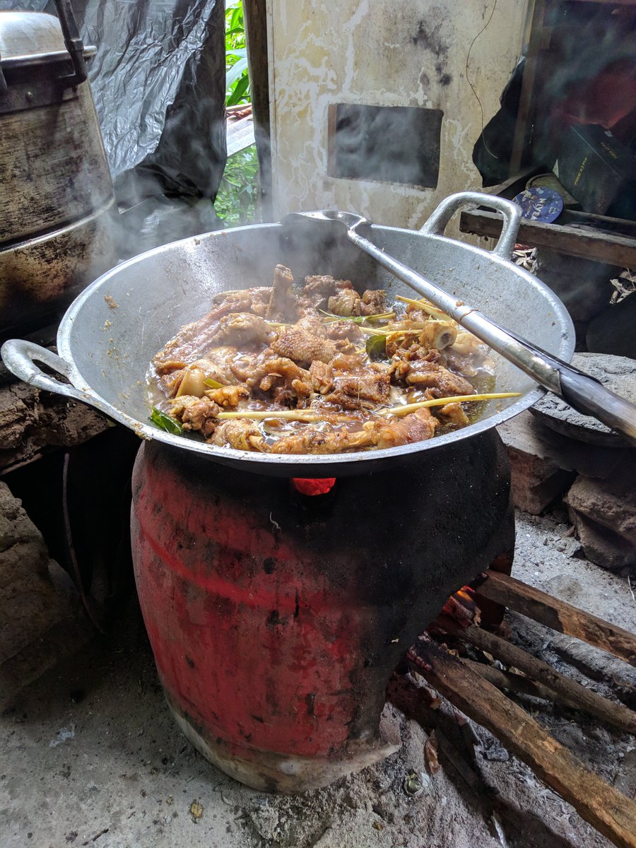 sudahvaksinasi's tweet photo. Mandi bumbu 🤤 https://t.co/qwsNuxj86e