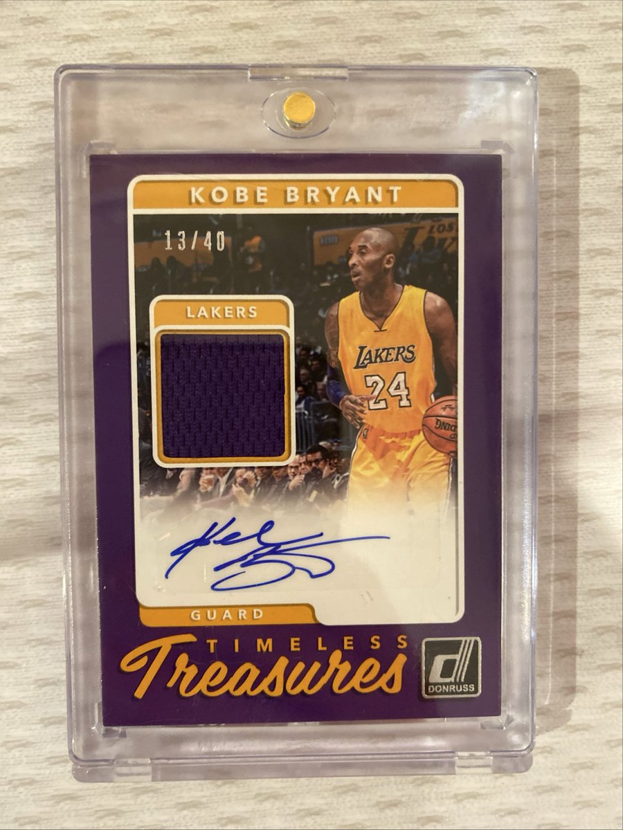 dean_schwe31440's tweet photo. @TMI984 Literally just got a Kobe patch auto today lmao https://t.co/3N31YnIwXl
