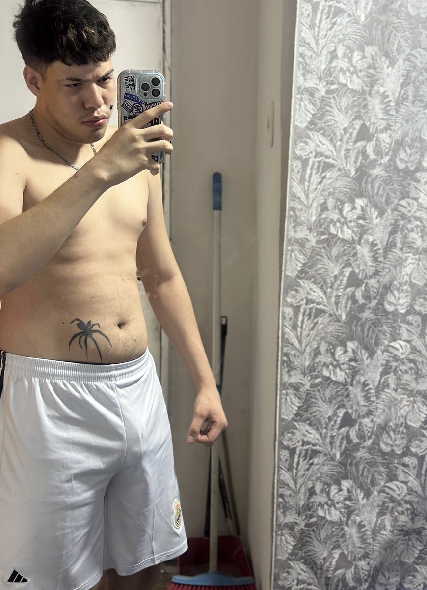 Dambackxx's tweet photo. Y si me saludas ?😈 https://t.co/KsISsgl2V3
