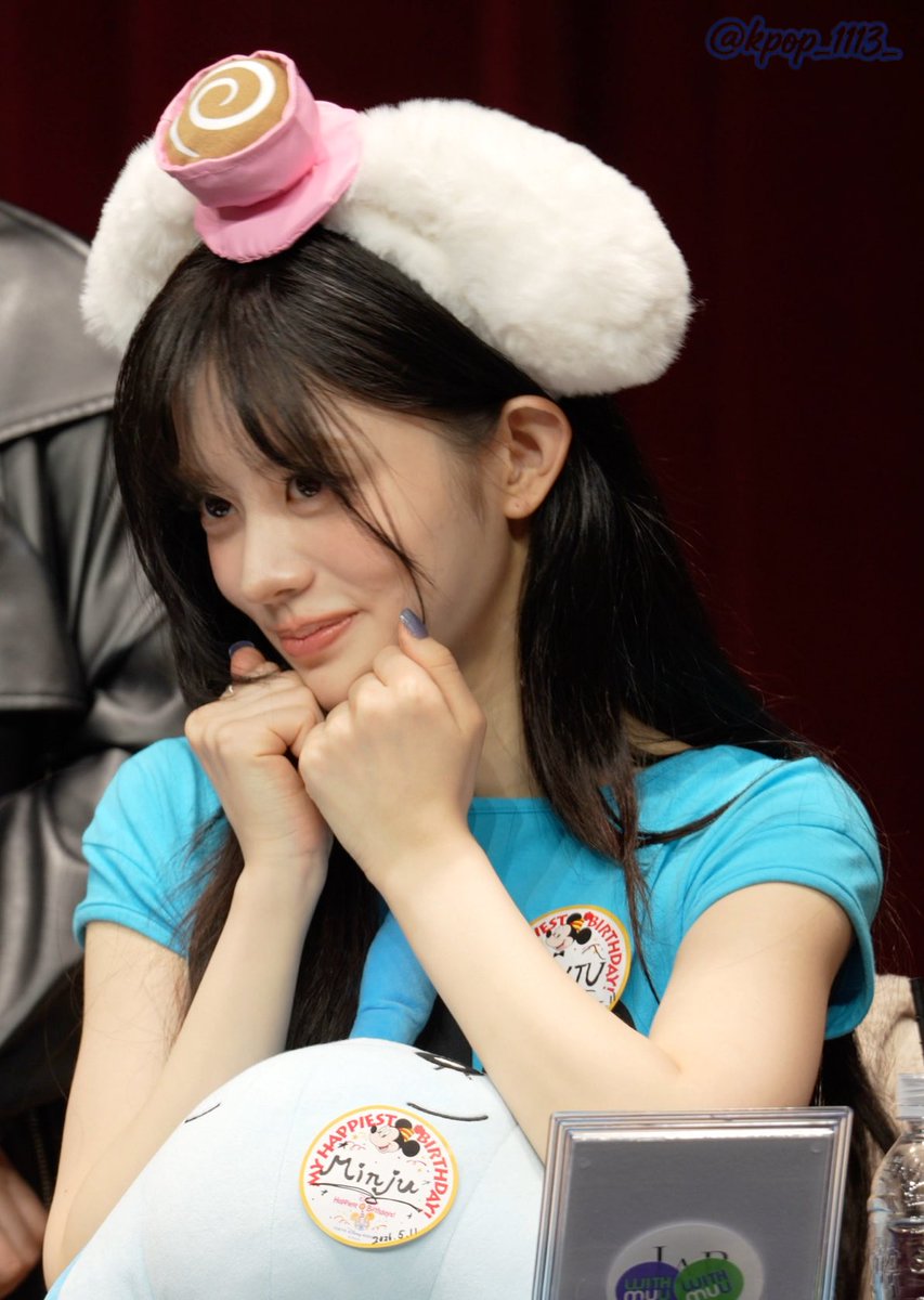 260511 ミンジュほんとに可愛い けどなミンジュそれ逆やねん