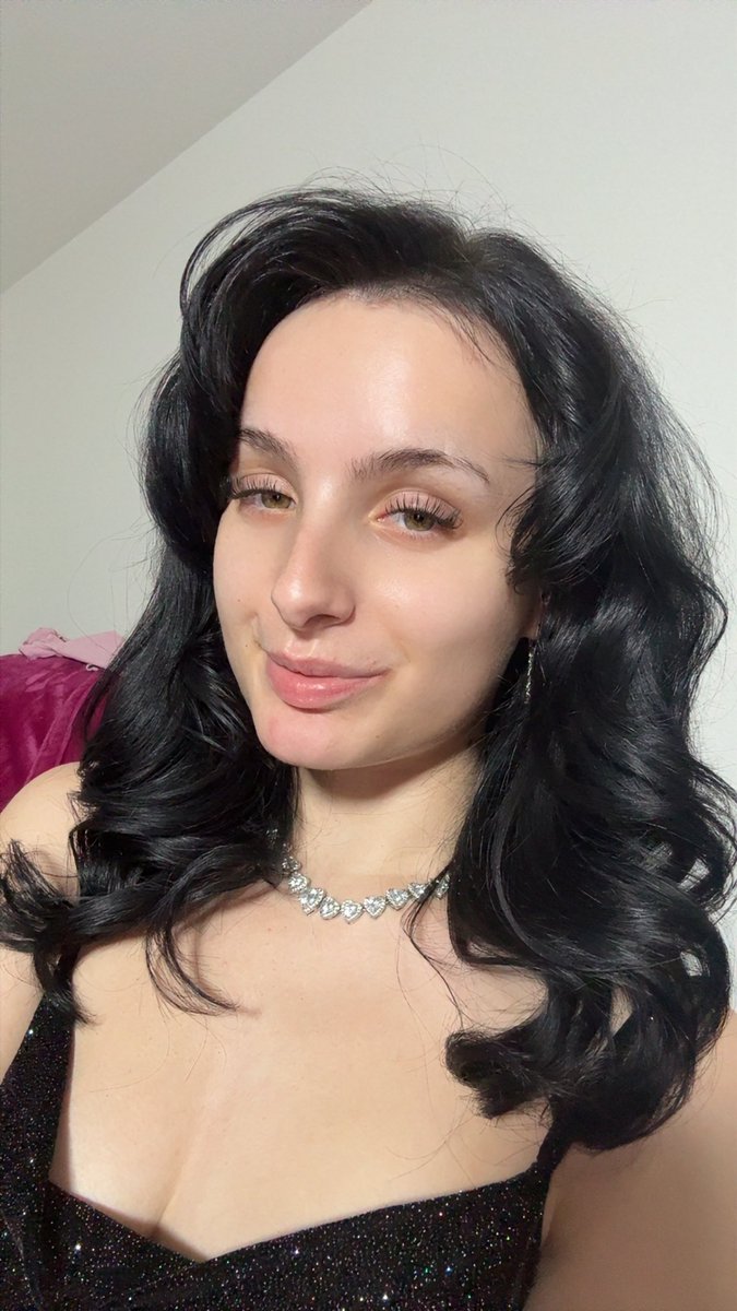 💕𝐄𝐯𝐢𝐞 𝐂𝐡𝐫𝐢𝐬𝐭𝐢𝐚𝐧💕 tweet media