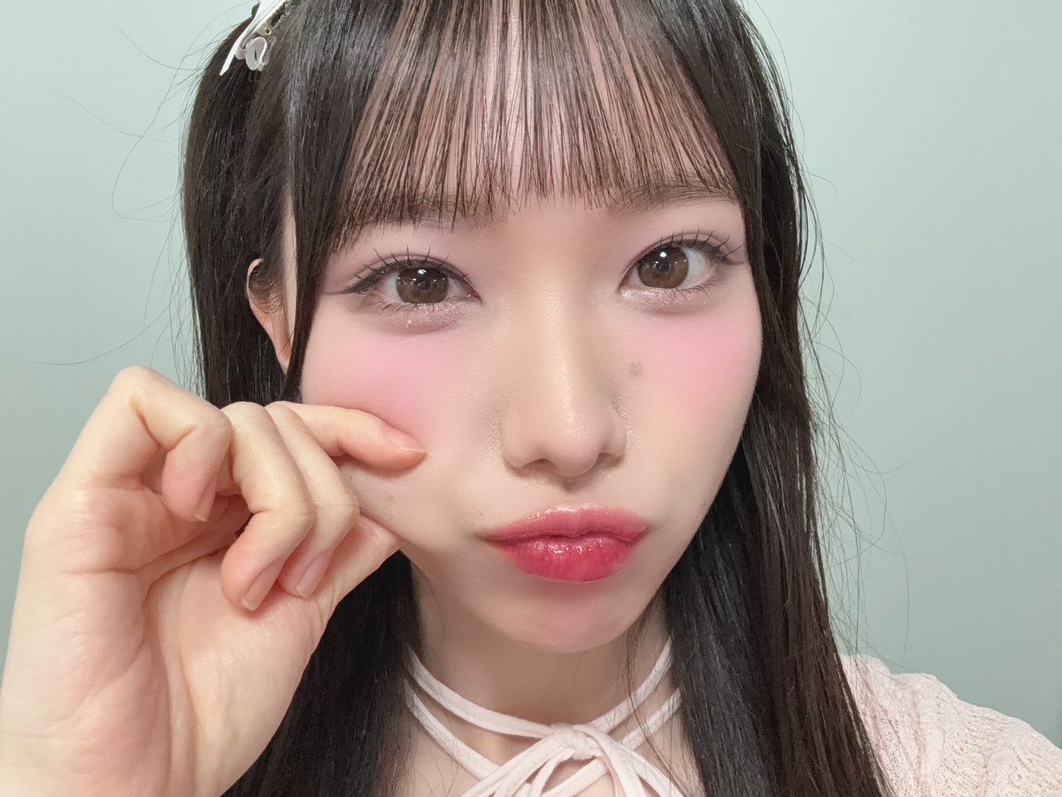 lip_iLiFE's tweet photo. リプ返ありがとうございました💄💕
実は人生初リプ返でした✨
思ったよりもたくさんコメントをいただけて本当に本当に嬉しかった！！！
返しながら元気もらえすぎてやばかったよぉ🥹🩷

これからもりっぷがみんなをたくさん幸せにするからねぇ🍀
ALT👀 https://t.co/nvzoYsnWXP