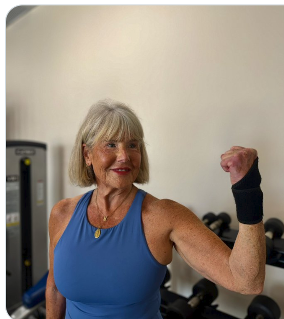 vornado17's tweet photo. @itslinklauren THIS is health. Mimi at 62 and today at 71. Eating real food and moving her body. Demi looks like a corpse. https://t.co/txHNZxXp4d