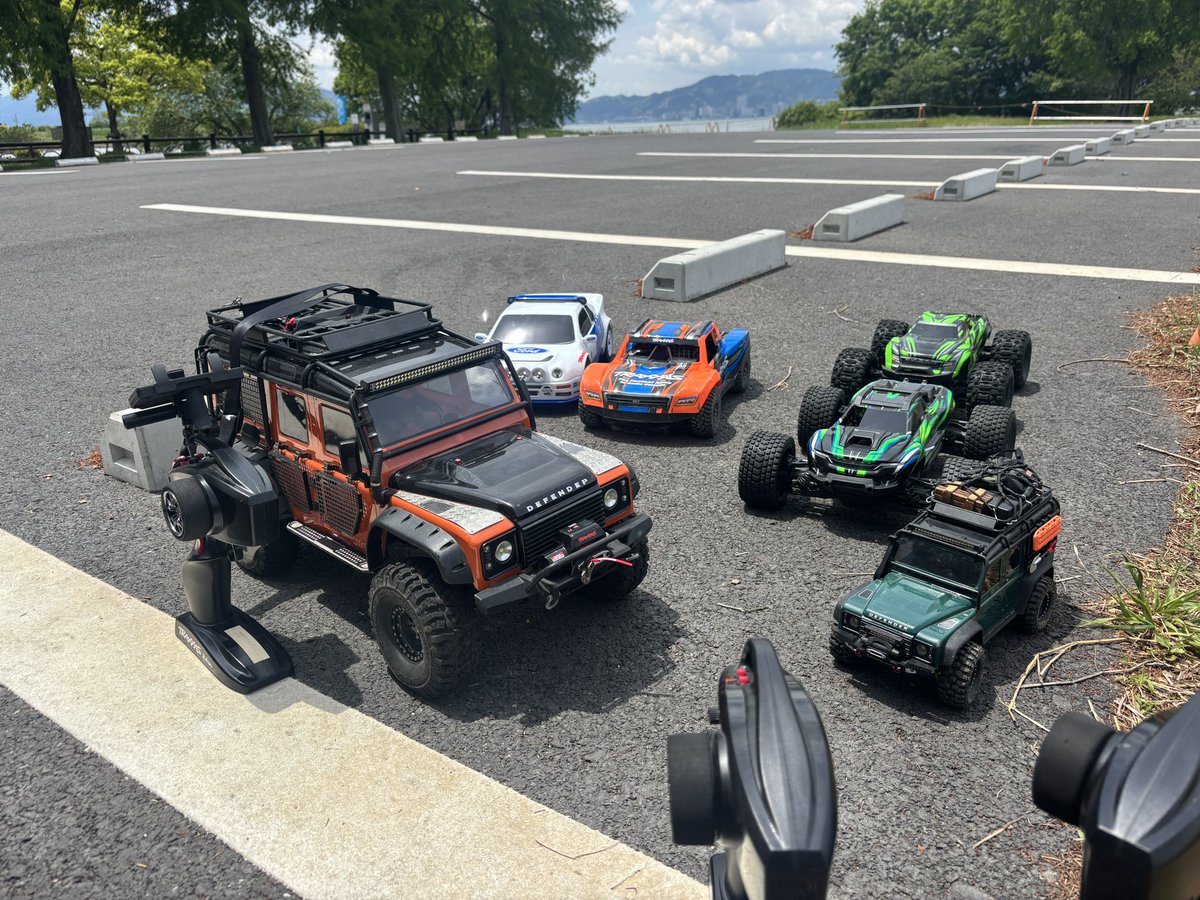 hobby_ks's tweet photo. 本日は
購入をご検討のお客様へ
出張でデモ走行
楽しんで頂けたようです🤩 https://t.co/q1gFl8UM5f
