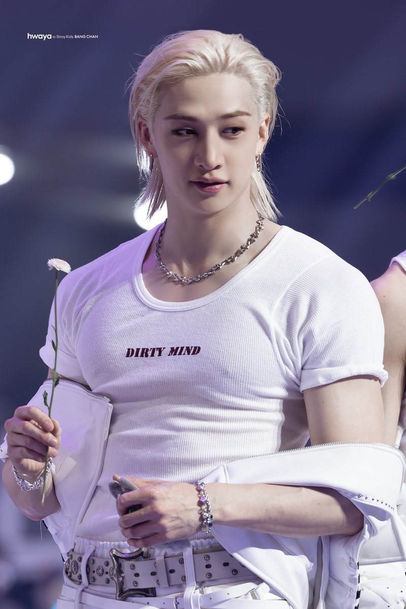 hwaya ∞🐺 tweet media