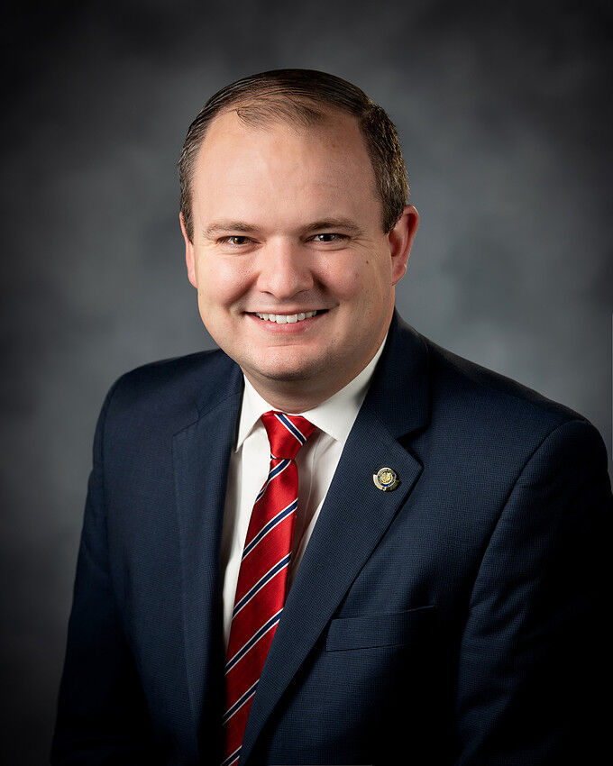 WVNews247's tweet photo. Incumbent Republican lawmakers Ben Queen and Clay Riley successfully defended their seats against significant PAC spending to advance to the general election following Tuesday’s primary.
Check the comments for results and vote totals!
#wvnews #WVPrimary #Election2026 #Election https://t.co/UPrbtjkSPk