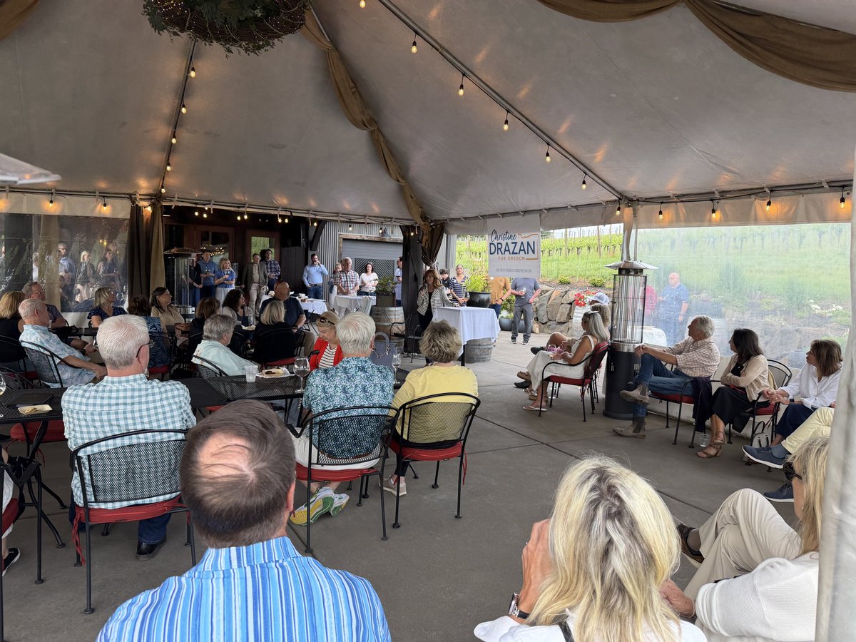 ChristineDrazan's tweet photo. Beautiful evening at Tumwater Vineyards in West Linn! We all need a glass of wine or two after four years of Tina Kotek as governor. But more importantly — we need to cut taxes, fix our schools, end homelessness as we know it, restore accountability and make Oregon affordable for families.

We are just one week away from the primary and then off to make Tina a one-term governor.

Thank you to Gordon Root, Commissioner Ben West and Senate Republican Leader and Co-Petitioner of the Gas Tax Referendum, Senator Bruce Starr for your support and for making this evening possible!
