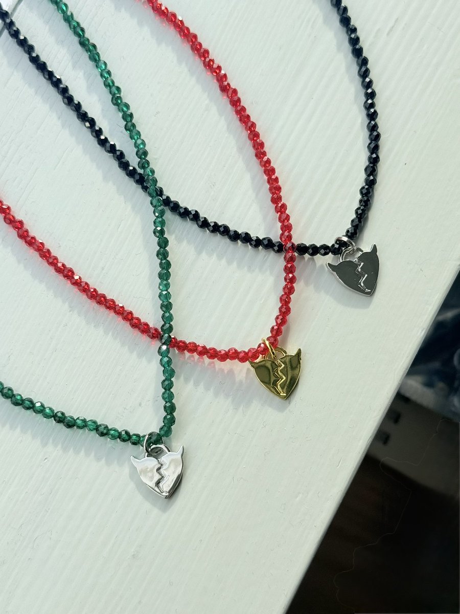 deviluse Flag Store tweet media