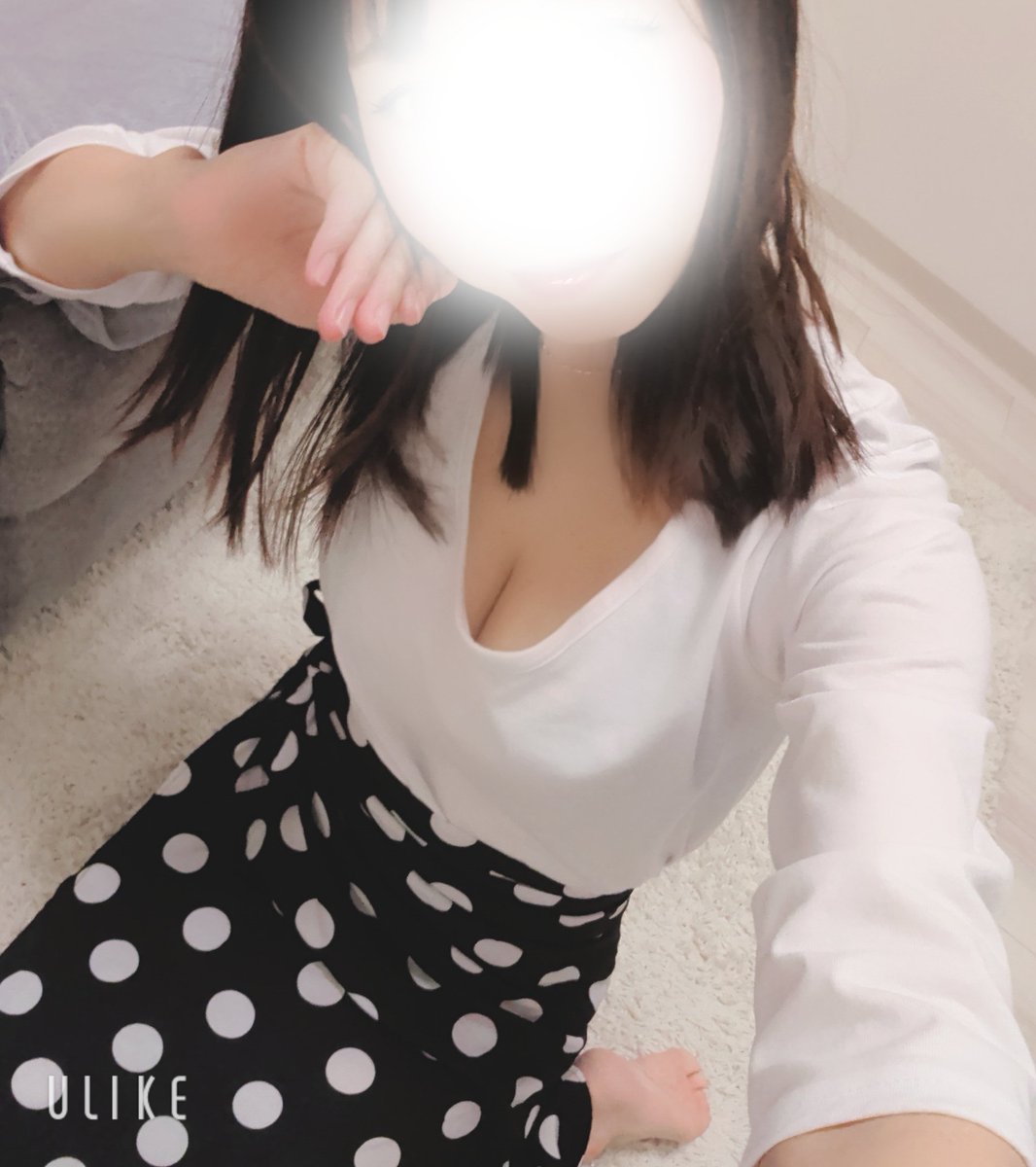 aki_bole_'s tweet photo. 昨日も来て下さったお客さまありがとうございました😊💕遅くに来てくれたお客さま延長も嬉しかったです🫶皆さまお仕事すごく忙しそうだからまた癒されに、疲れをとりに来てくださいね❥

次回は15日(金)21〜ラストまでです🌱
ご予約お待ちしています😘 https://t.co/ex3a5EPaBp