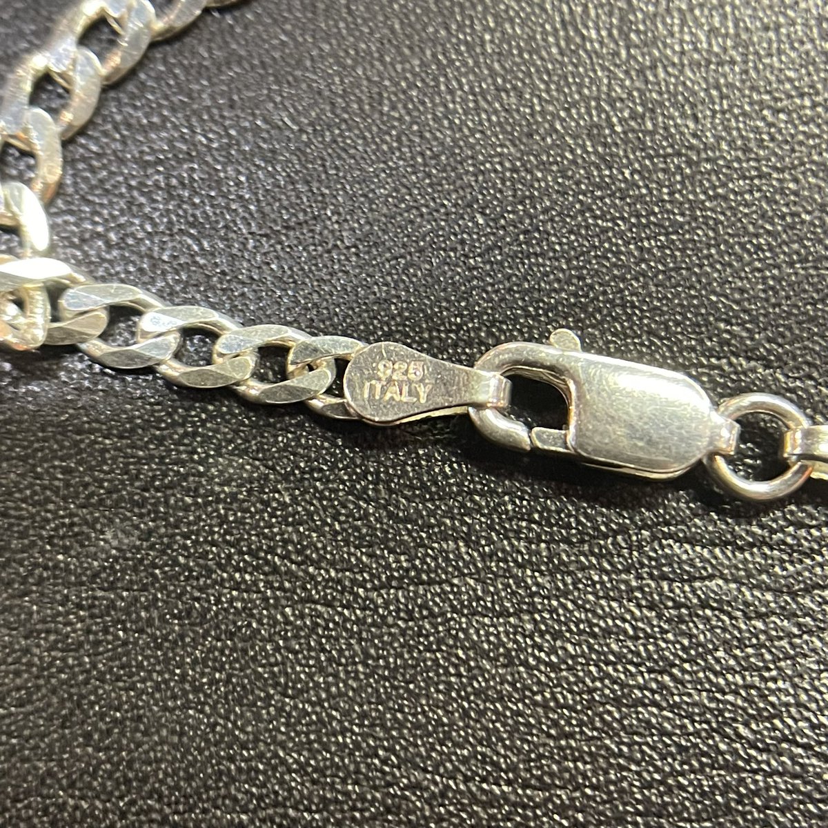 NEW ARRIVAL ITALY SILVER BRACELET シンプルで服装を選ばず使える