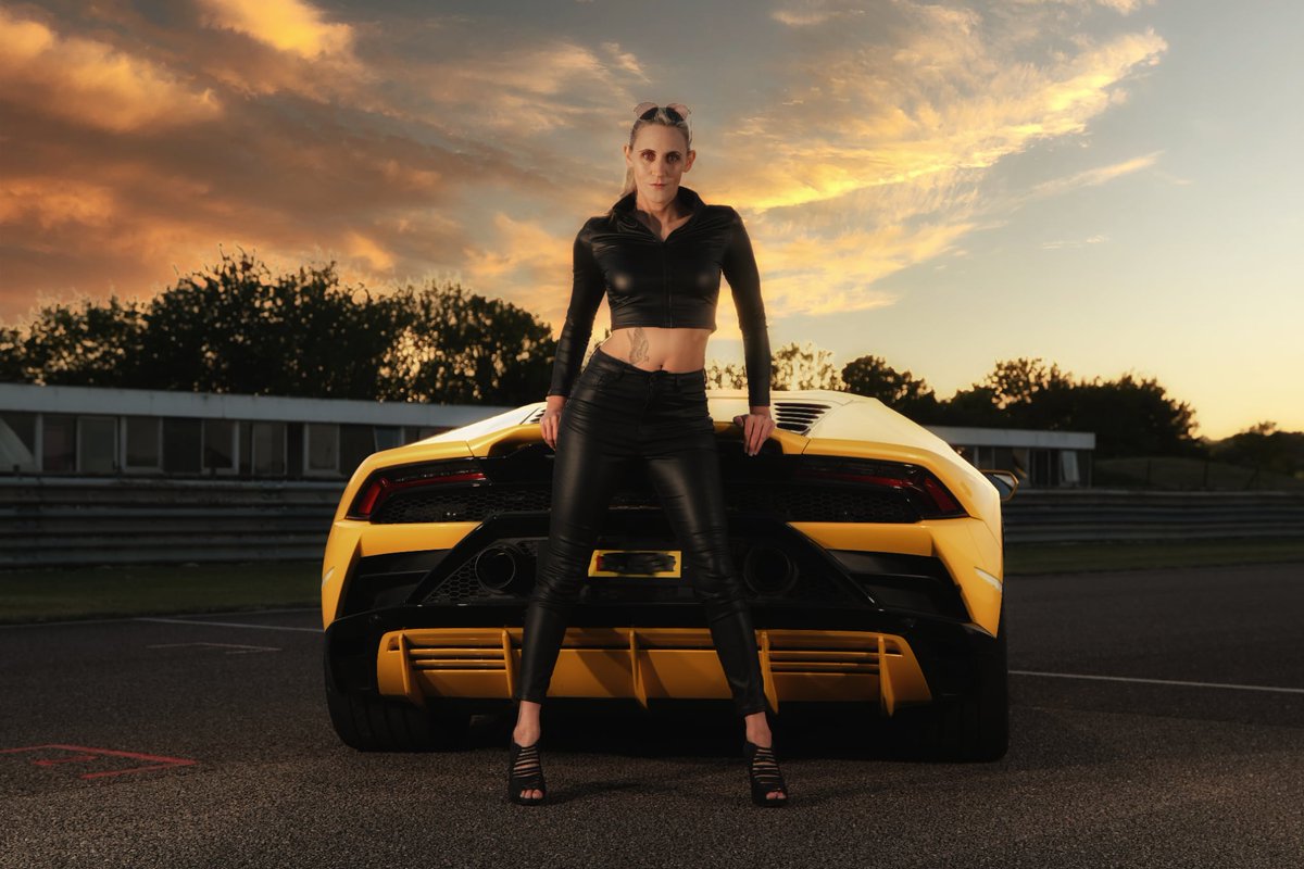 TeaGothgoddess's tweet photo. Damn, what a sexy car. . . Who's buying it for me? 🤤 https://t.co/pXPfcx1ZFR