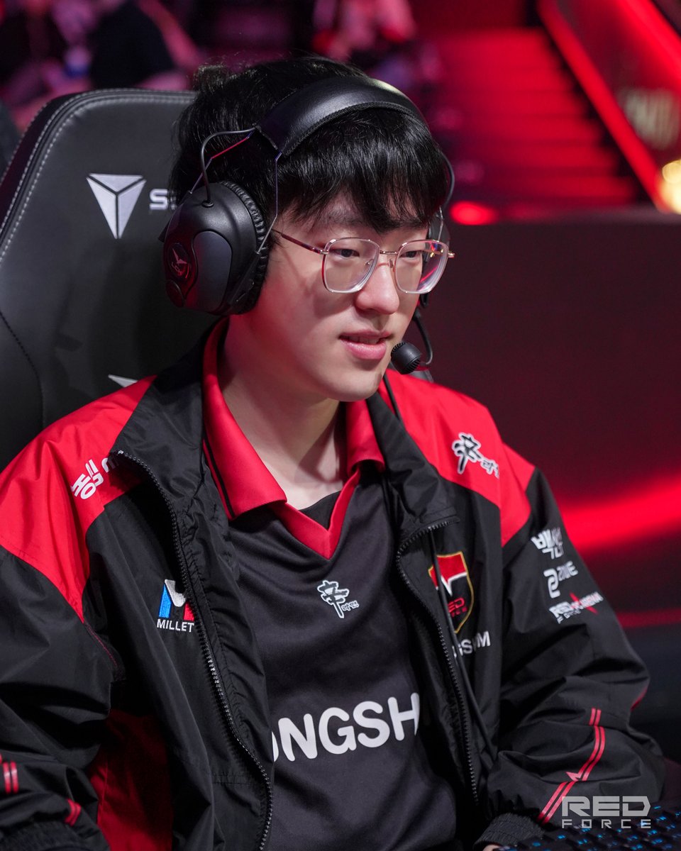 NS RedForce tweet media