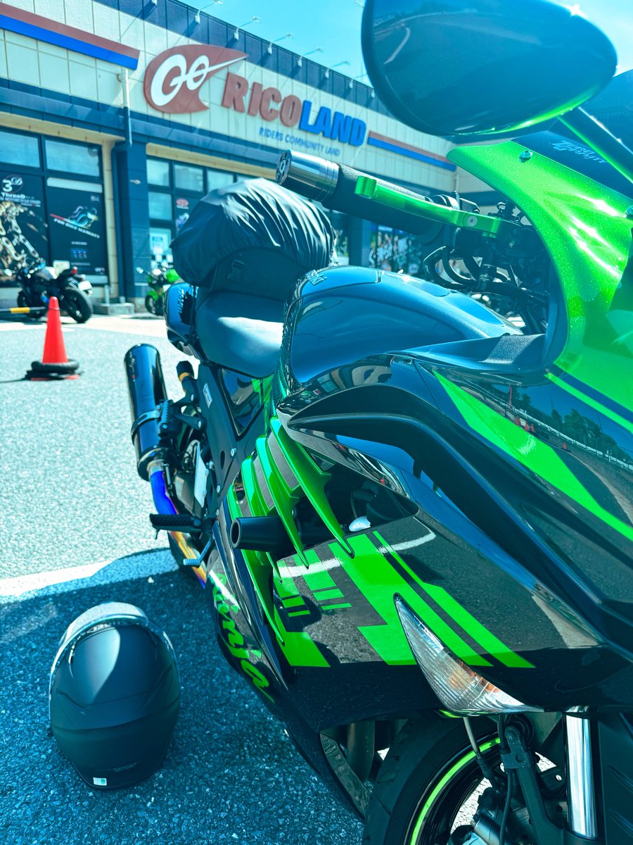 今日も南海で洗車後、杉田家🍜→東雲ライコ🏍️暑すぎてやばい。まだ5