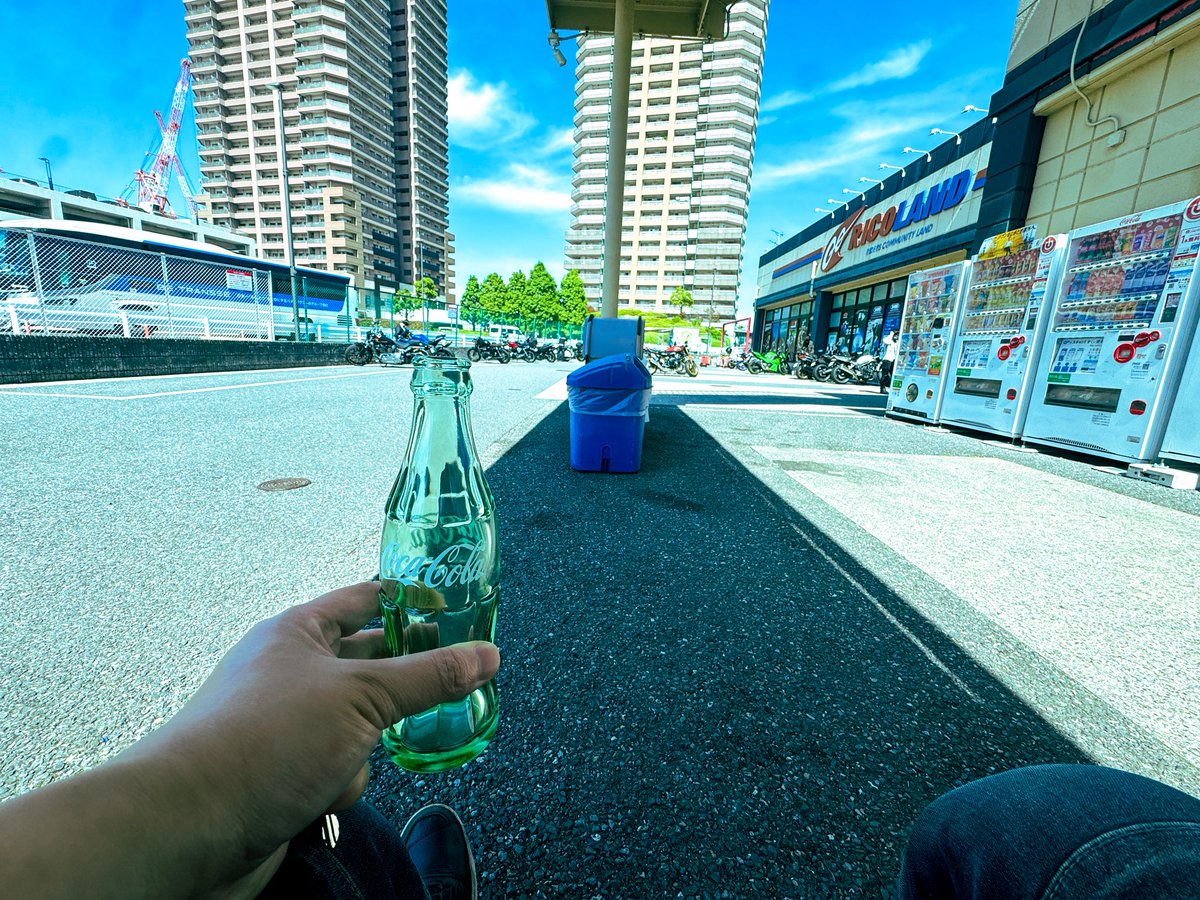 今日も南海で洗車後、杉田家🍜→東雲ライコ🏍️暑すぎてやばい。まだ5