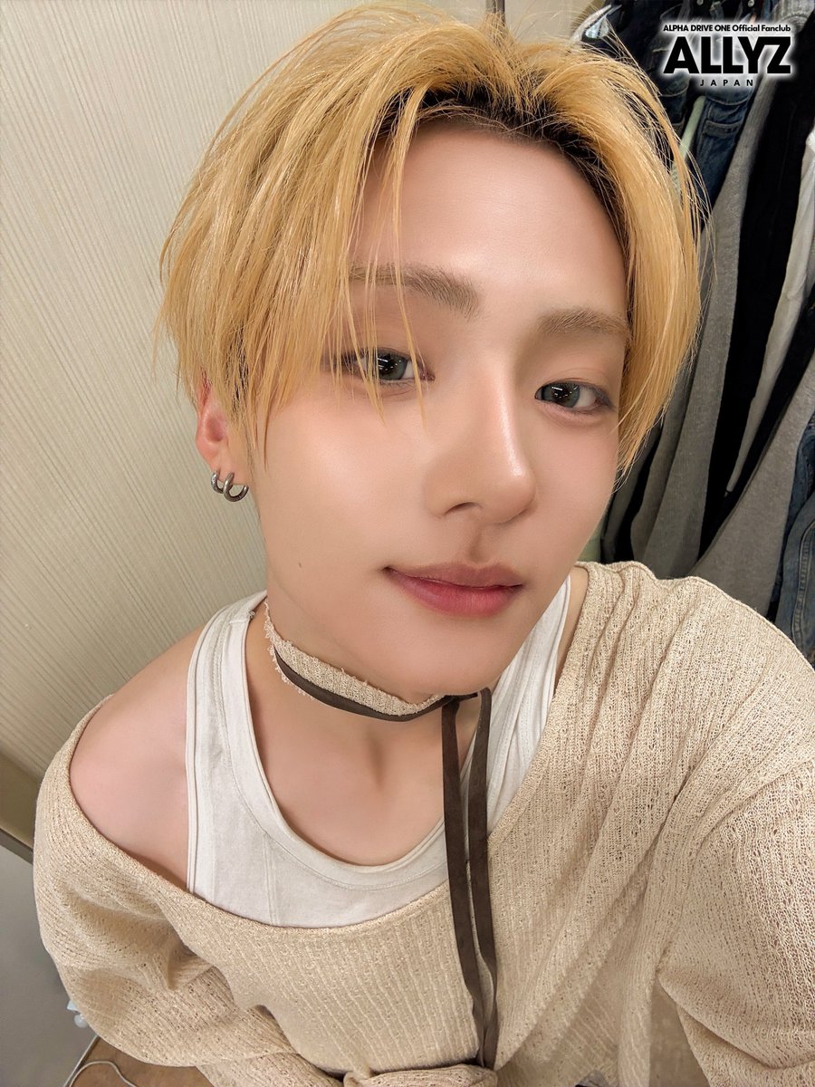 데이 tweet media