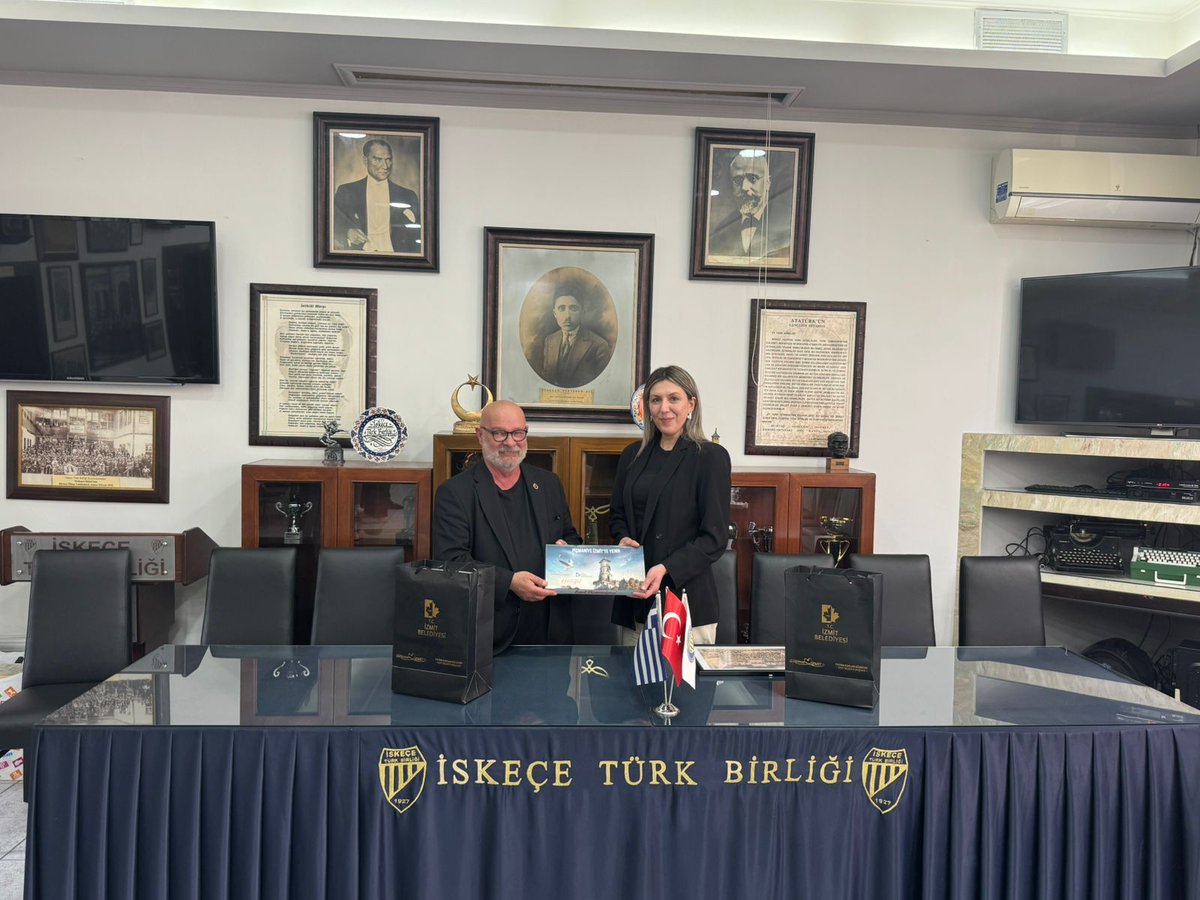 itb1927's tweet photo. İzmit Belediyespor Güreş Takımı ekibi, İskeçe Türk Birliği’ni ziyaret etti. Nazik ziyaretlerinden dolayı kendilerine teşekkür ediyor, sportif çalışmalarında başarılar diliyoruz. https://t.co/QW3T6UA2jL