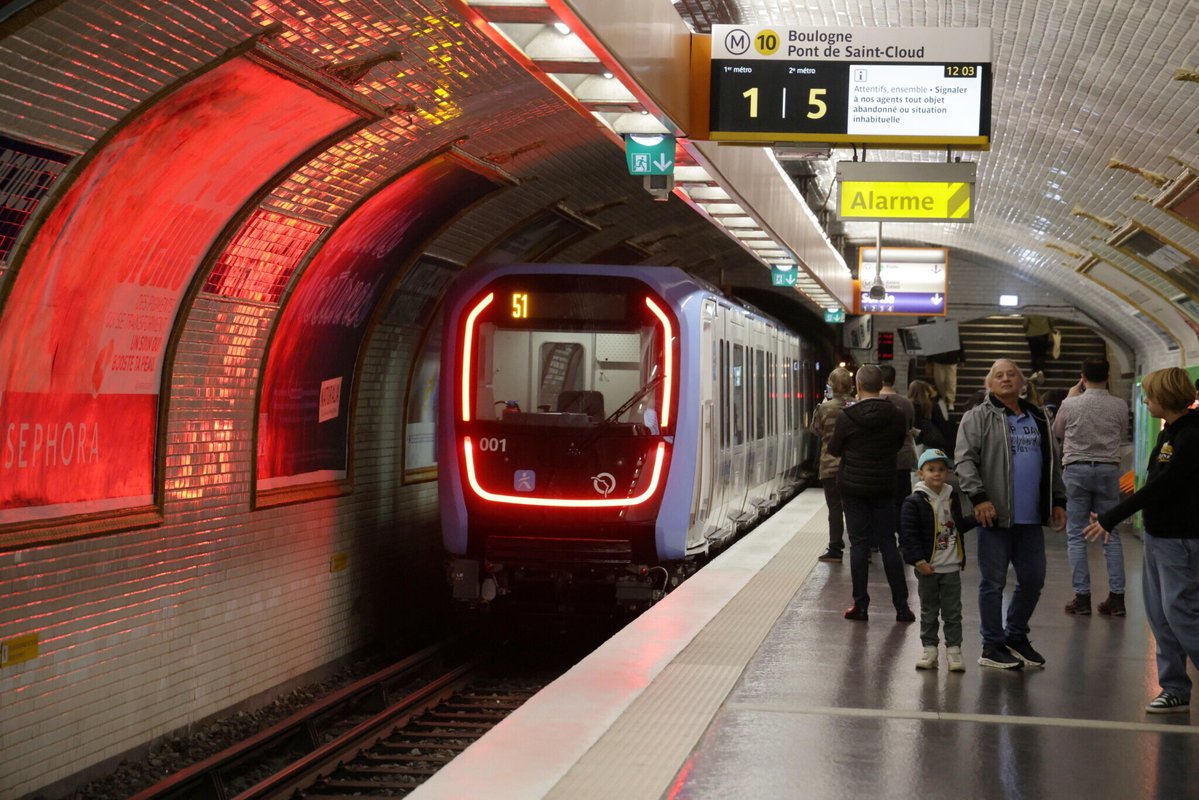 Le Parisien tweet media