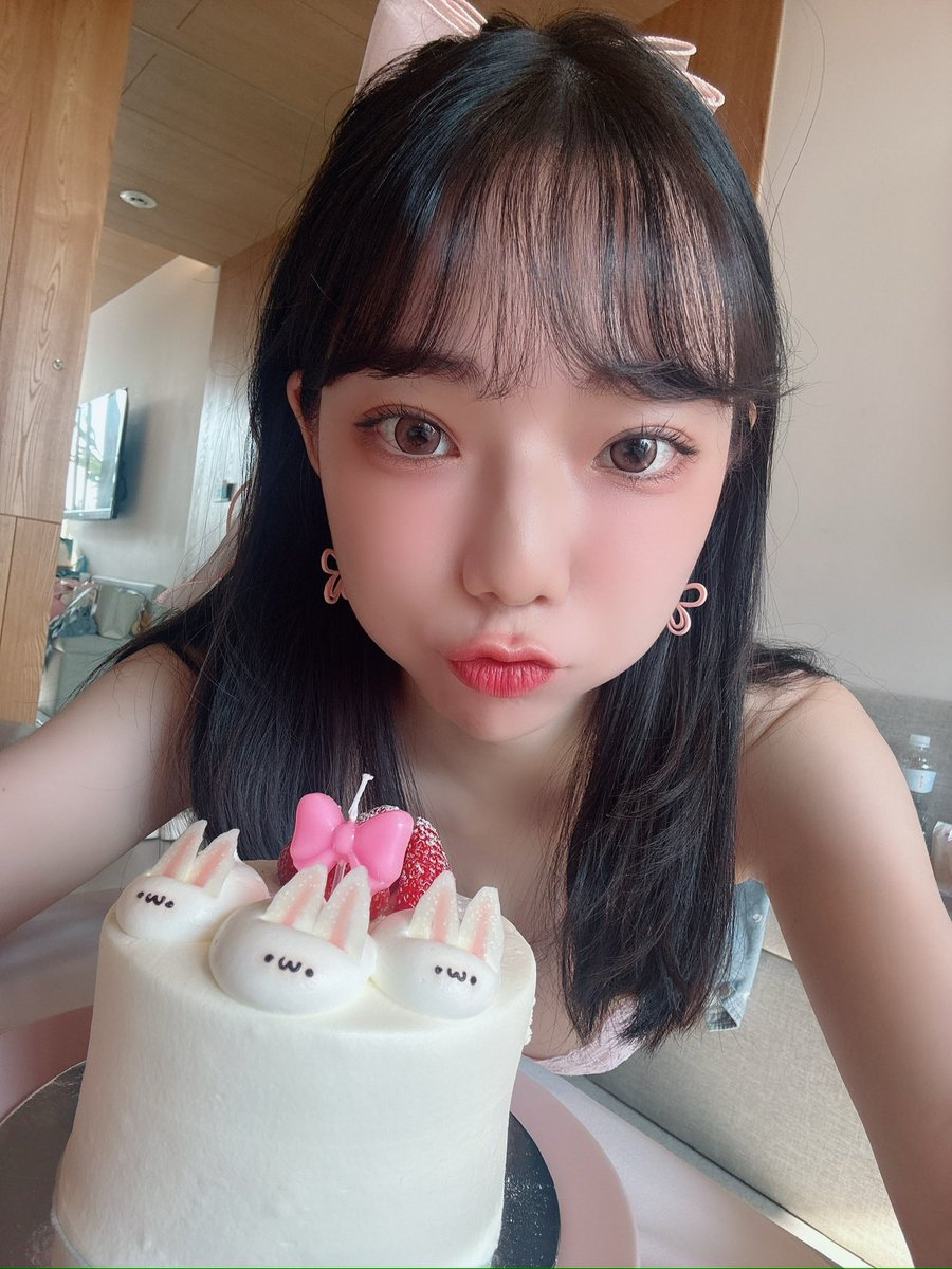 這個月Jvid只會在5/22上架一本作品🎂
實在等不及的話來玩看看輪盤搶先偷看一下🫣🔞
滿貫就送生日簽名小卡🎀
https://t.co/Ef6BTctaF4

7/3～5台北南港成人展❤️‍🔥
用我的折扣碼比較划算⬇️
https://t.co/MjxrYyPvLy https://t.co/KNyz7D5rKQ