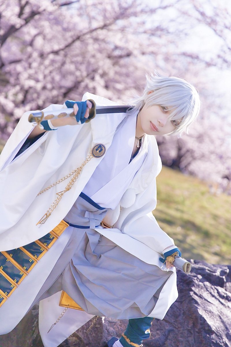 nagisa___cos's tweet photo. Cosplay ✼ 刀剣乱舞 ✼ 鶴丸国永

あぁ。大船に乗ったつもりで任せておけ

📸@sub_yts さん
#コスプレス 
#ヒルサイド https://t.co/CMICzOIroE