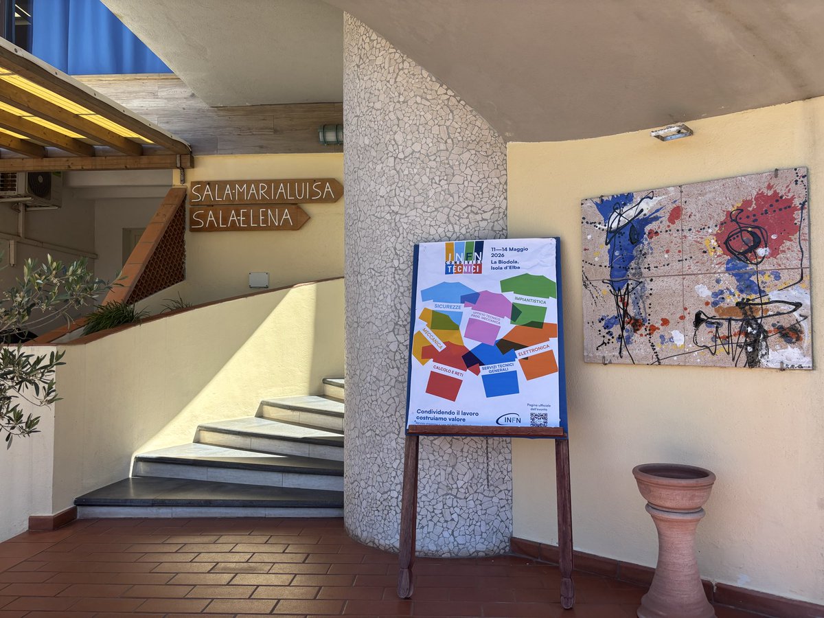ziolimite's tweet photo. La comunità tecnica INFN si riunisce per condividere esperienze, metodologie e proporre nuove soluzioni, collaborazioni trasversali. Ho avuto il piacere di presentare l’elettronica: stato e prospettive future. #infn #infncondivide #electronics #biodola https://t.co/DM4KiSrenD