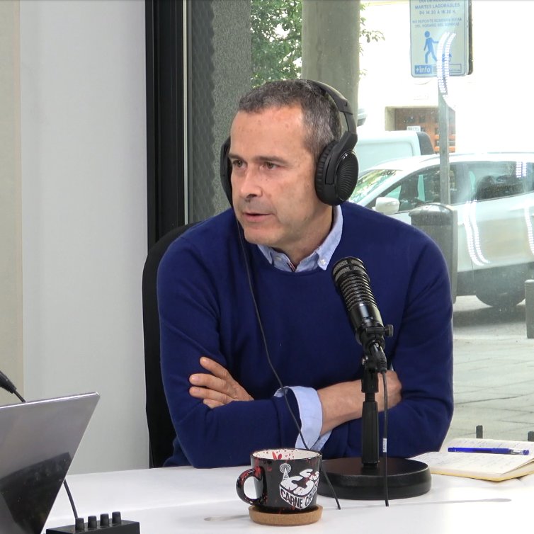 carnecrudaradio's tweet photo. "La creación de pánico es muy buena para la eliminación del pensamiento crítico"

¿Es la psicosis un riesgo mayor que el propio virus?¿Cómo conecta el pánico sensacionalista con las reacciones ultras?¿Quién saca tajada de todo esto? Le preguntamos a Carlos Elías, catedrático de Periodismo Científico de la universidad Carlos III.