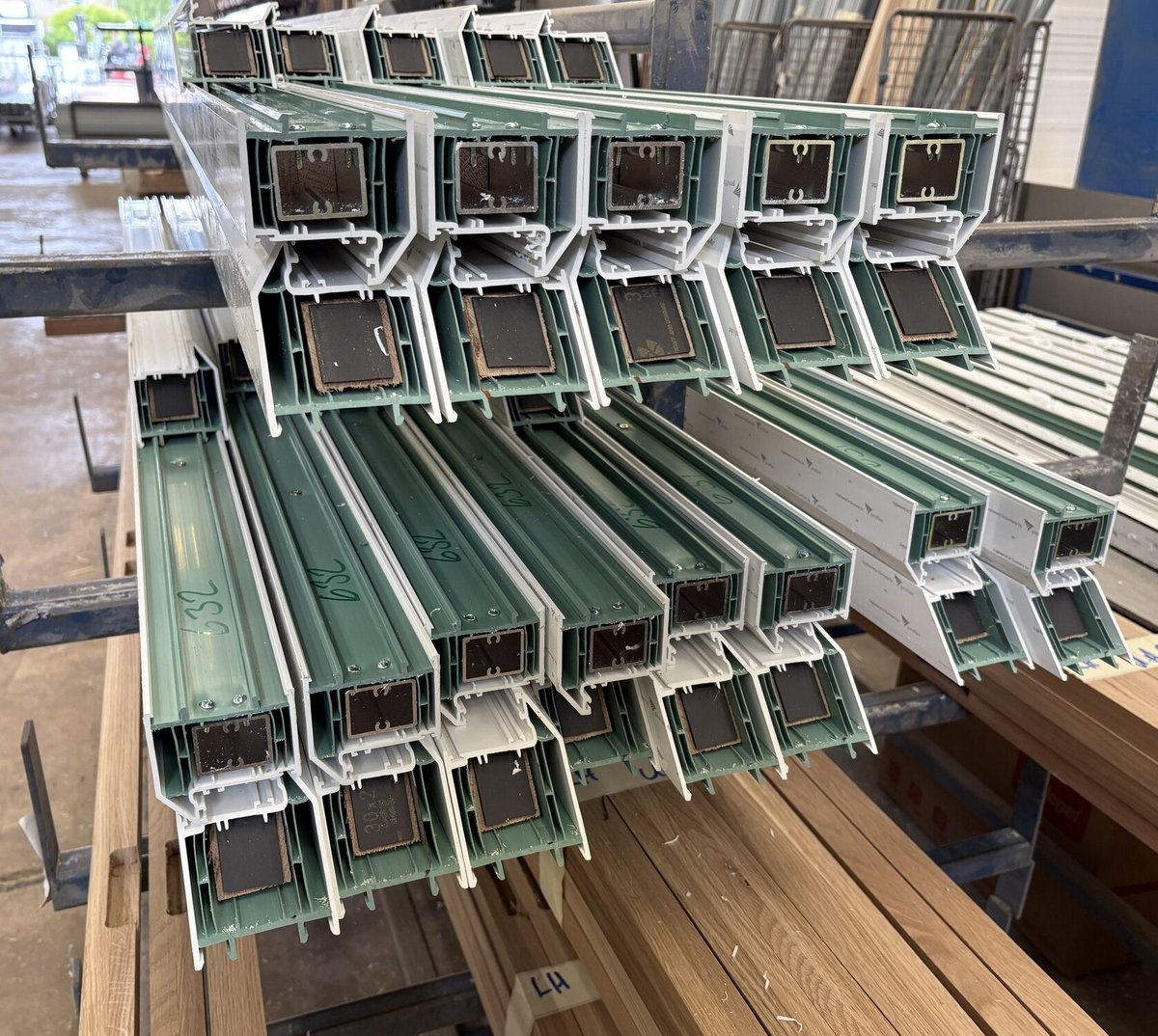 UnityDoors's tweet photo. #customerfeedback For all those who missed this yesterday! We're sharing here too. It's always great to get positive feedback like this. Our factory tours are acclaimed! Thanks Curt. Read the full story here:https://t.co/yuirmlz5Jq  (@MadeinBritainGB) https://t.co/H5AlN3Opyi