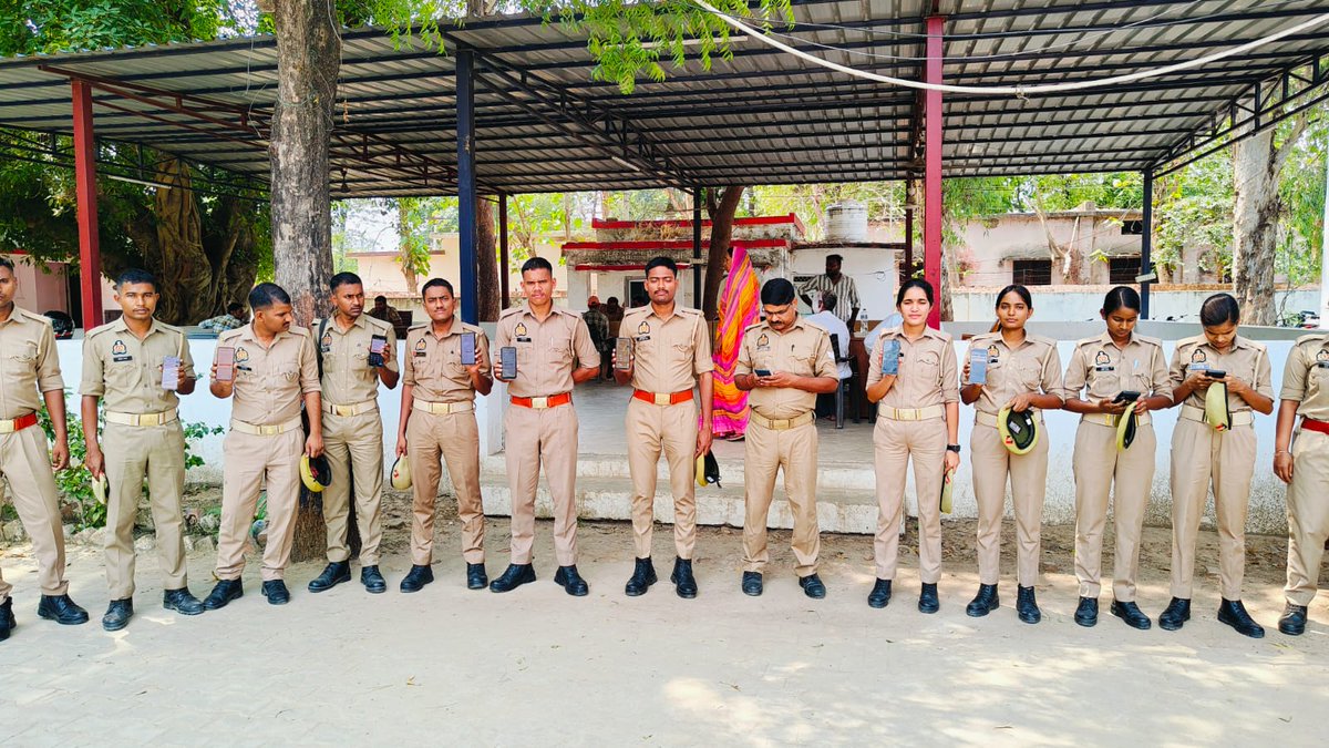DM GORAKHPUR tweet media