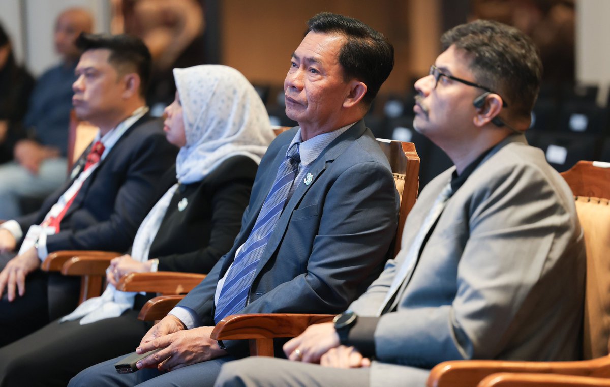 CIDBMALAYSIA's tweet photo. 🔥 ICW BORNEO 2026: Construction Sustainability Summit
Kelestarian: cakap atau buat?
📍 KK | 12 Mei
Satukan industri → aksi sebenar, inovasi rendah karbon & ESG.
Bina masa depan dengan tindakan
#ICWBorneo2026 #BeyondLimit #BinaSempurna #SabahMajuJaya2_0 #MalaysiaMadani https://t.co/NlgQ8HBwd7