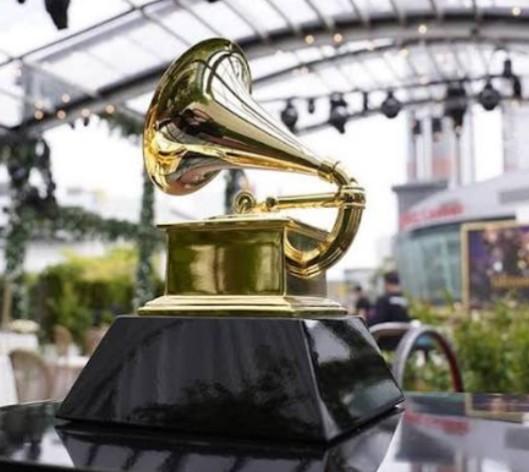 Pop Media 💿🎼 tweet media