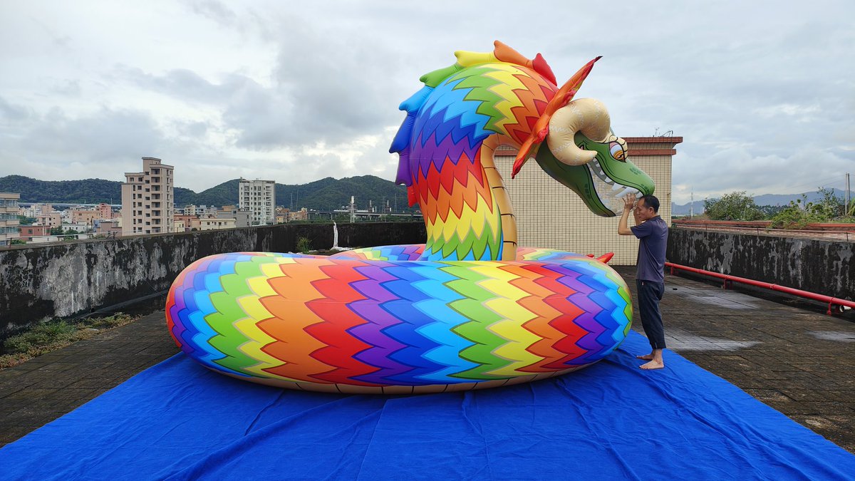 BeiLeInflatabl1's tweet photo. A beautiful colorful inflatable snake, it looks so bright.
#inflatable 
#snake 
#animal https://t.co/UtBQY3fByU