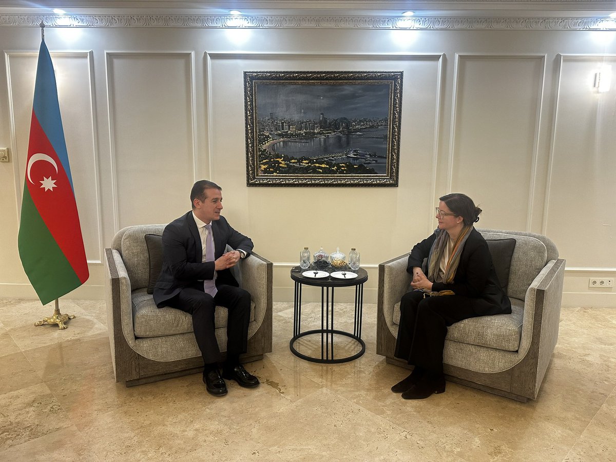 AzEmbIran's tweet photo. Azərbaycan Respublikasının İran İslam Respublikasındakı səfiri Əli Əlizadə səfirliyimizə nəzakət ziyarəti edən BMT-nin  İran İslam Respublikasındakı yeni rezident-koordinatoru Christine Weigand ilə görüşüb.
🇦🇿🇺🇳 
Ambassador of the Republic of Azerbaijan to the Islamic Republic of Iran Ali Alizada has met with the newly appointed UN Resident Coordinator to the Islamic Republic of Iran, Christine Weigand, who paid a courtesy call on our embassy.