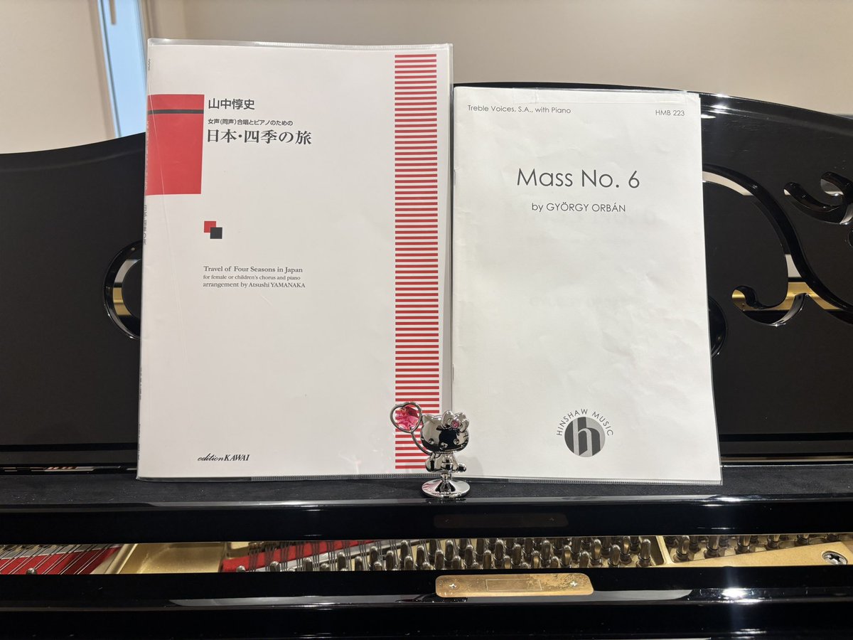 ensemblemoire's tweet photo. 真夏のような京都から⛩️

今日は初めての曲
🎼日本・四季の旅:山中惇史編曲

まずは、「わらべうた祭り」を練習。
笑いの絶えないレッスンでした😋

そして、忘れてしまわないように
🎼Mass No.6: György Orbán

見学の方もお一人お越しいただきました‼️

#団員募集 #京都 #女声合唱 https://t.co/6ZKMO562Jz