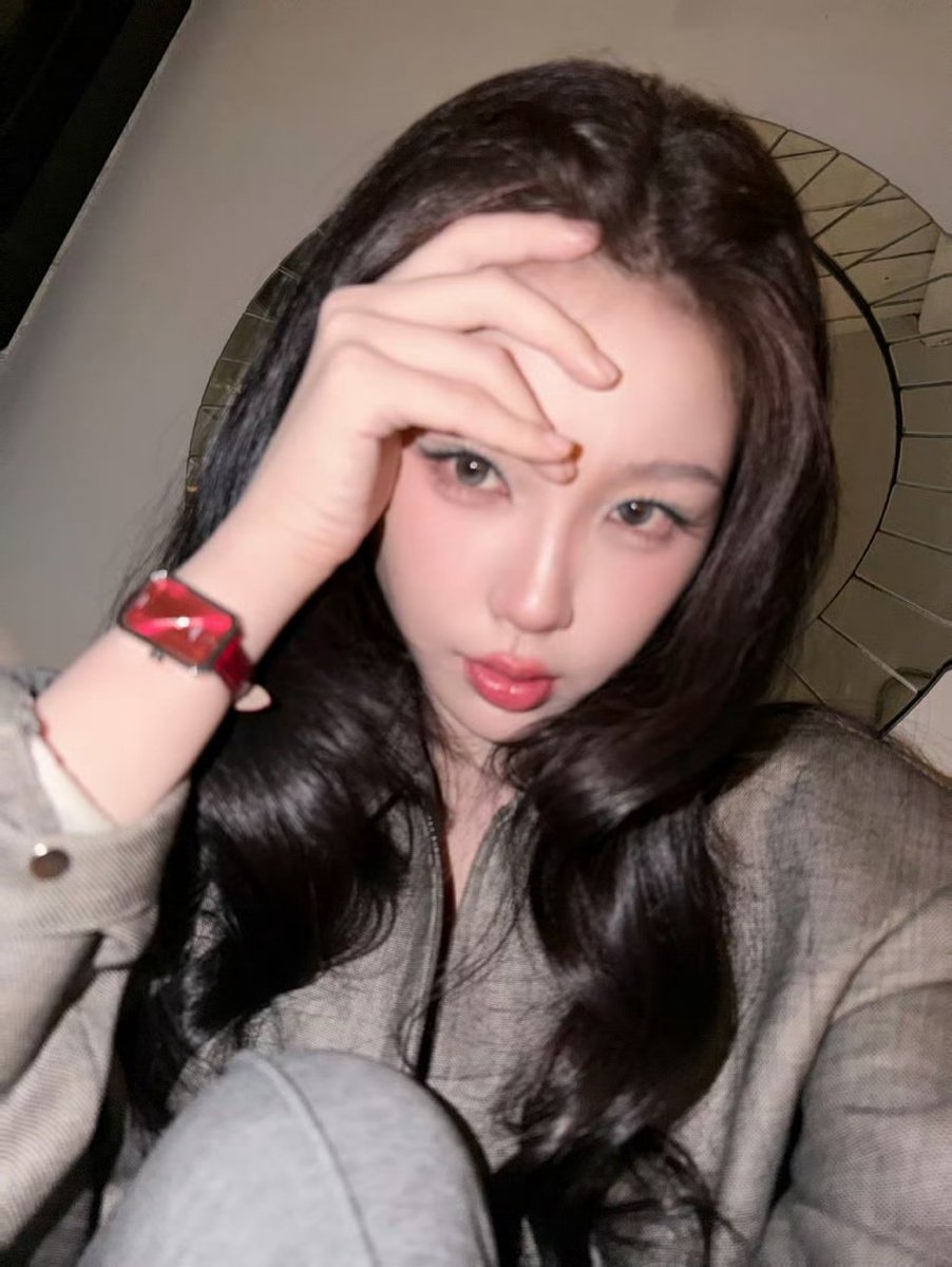 yu shuxin pics tweet media