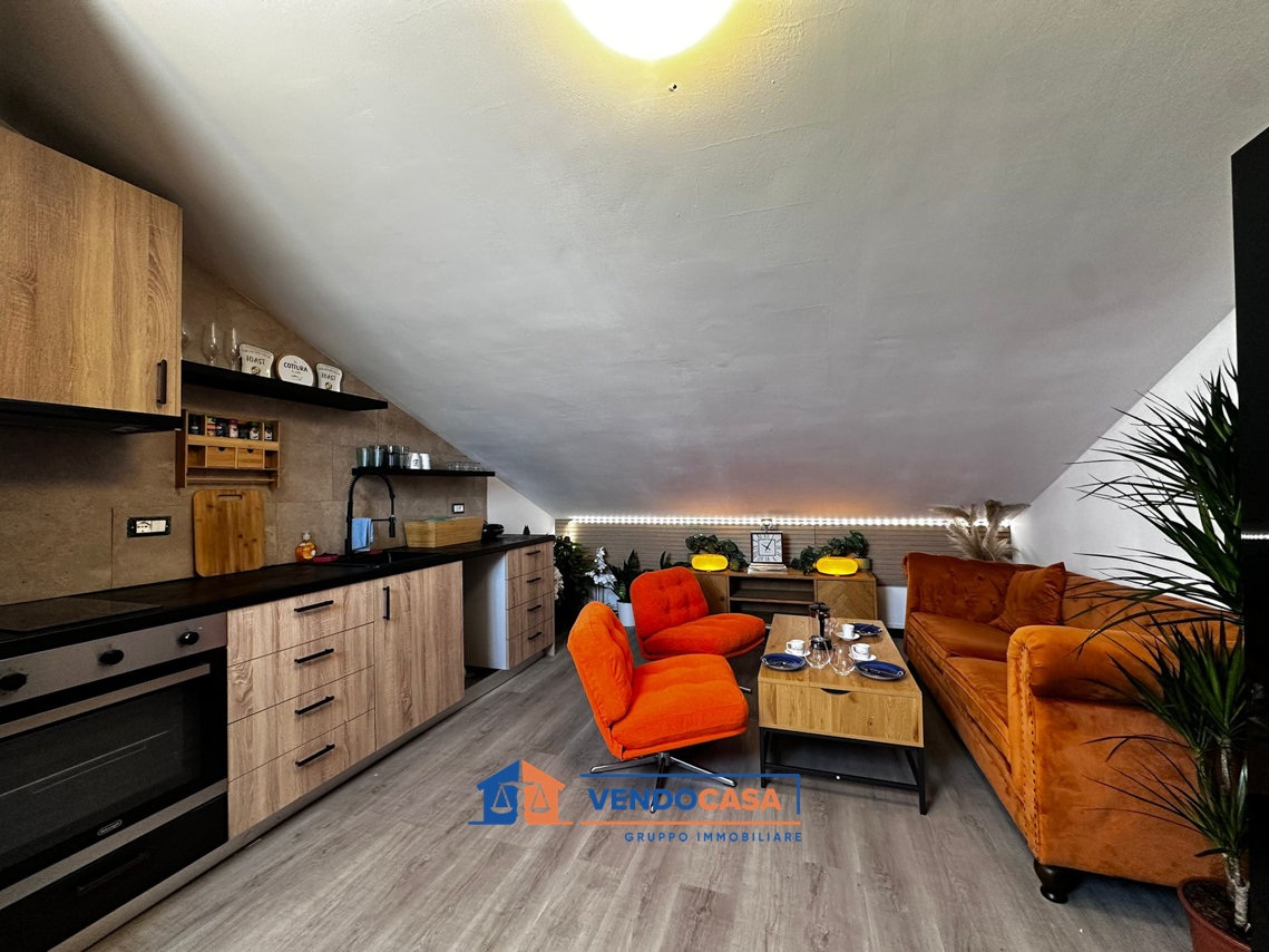 italianhouses's tweet photo. 🏡✨Modern attic
🛏️1 bed + study
🍽️Open-plan living
🔥Independent heating
💸Low fees
💶€49K
❓Home or rental investment?
https://t.co/5Fh11lccLT
#PropertyItaly #Piedmont #Murazzano #Cuneo https://t.co/irHhFjqBsH