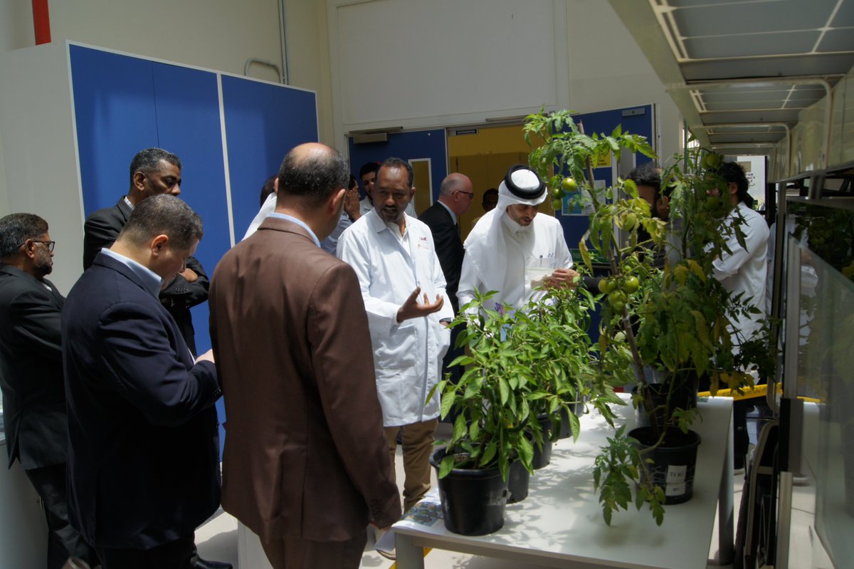 CAM_Qatar's tweet photo. We appreciate this valuable visit and the continued support toward driving excellence, innovation, and sustainable research development at CAM.
#QatarUniversity #Research #Innovation #MaterialsScience #CAM #Sustainability #Collaboration https://t.co/tLxWnOGtxE