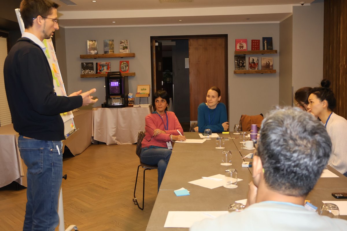 ESP_Pathology's tweet photo. Today's programme for ESP Academy is more exciting than usual!
Awardees and Faculty are split in 3 break-out groups, each addressing a critical aspect of #pathology!

The goal for each group is to generate a demo strategic plan for their appointed subject!
#leadership #PathX https://t.co/WuOJ4h2Vi0