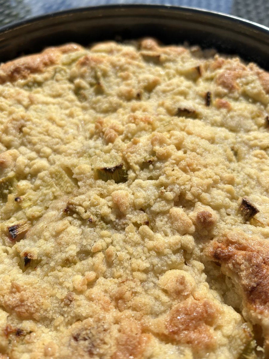RothbauerHubert's tweet photo. Ofenwarmer #Rhabarberkuchen ❤️InDaHouse
@MitAktien 😉 https://t.co/PqkCWcdg9R