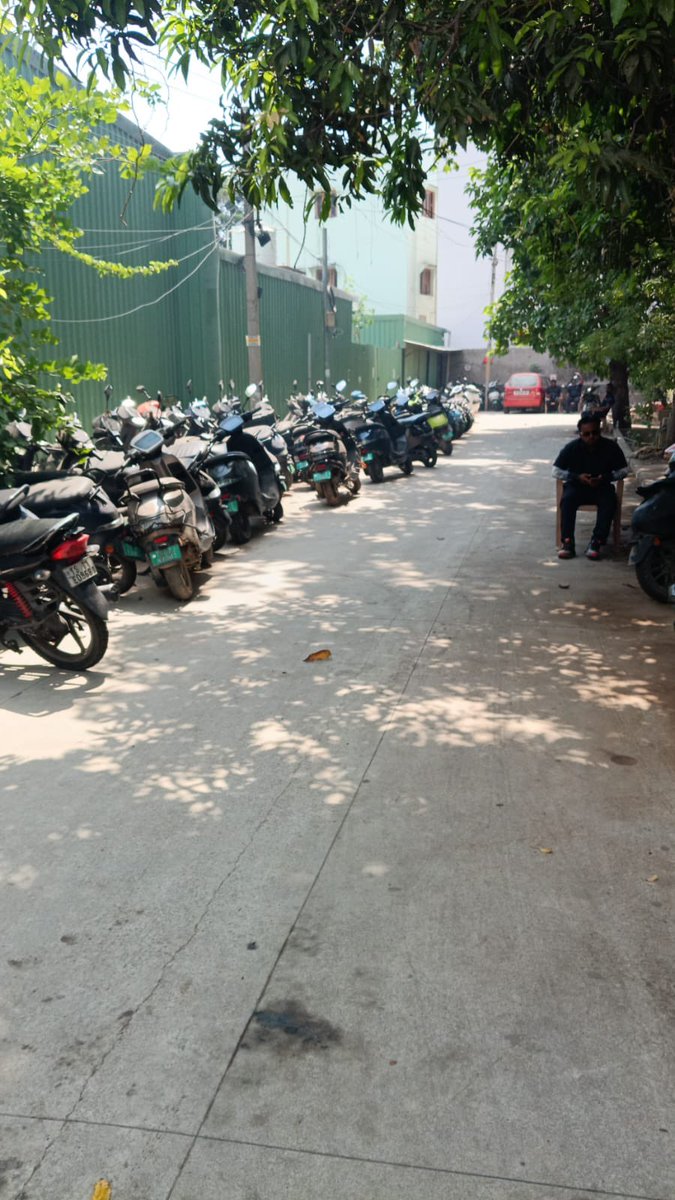 MithilAgarwal's tweet photo. @OlaElectric @jagograhakjago More than 100 DAYS NOW ! 
The OLA WAREHOUSE IS SHUT AND SEALED for more than 10 days now ! 
THIS IS JUST NOT DONE ! 
My vehicle is at the service center and the service center is sealed and shut ! 
I WANT MY VEHICLE BACK ! 
IMMEDIATELY ! https://t.co/vGLmvim3xq