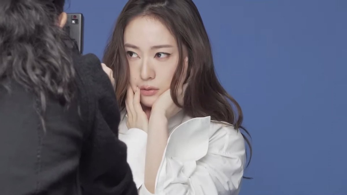 krystclass's tweet photo. krystal jung. https://t.co/7WZb40iRtQ