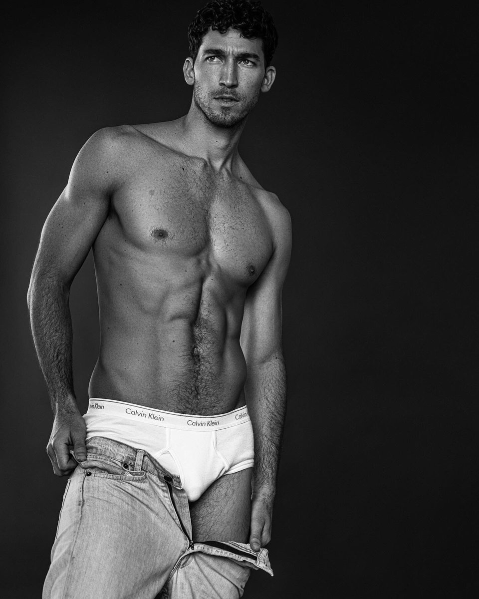 yourbriefrelief's tweet photo. 🔥🔥🔥 Francisco Paniagua in @CalvinKlein briefs by 📸 @blakeballard_ for @TheNarrativemag 

#yourbriefrelief https://t.co/Wjrsz0X51E