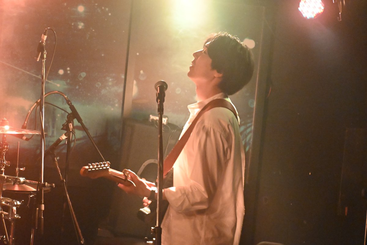 peal_band's tweet photo. 2026/05/12 赤坂Navey Floor -Low Light-

1. 窓辺
2. Reflections
3. 風
4. Unconveyed Adjectives
5. 海

Thank you for coming!!!

photo by @Suika_Guitars https://t.co/Jr7CSWzChw