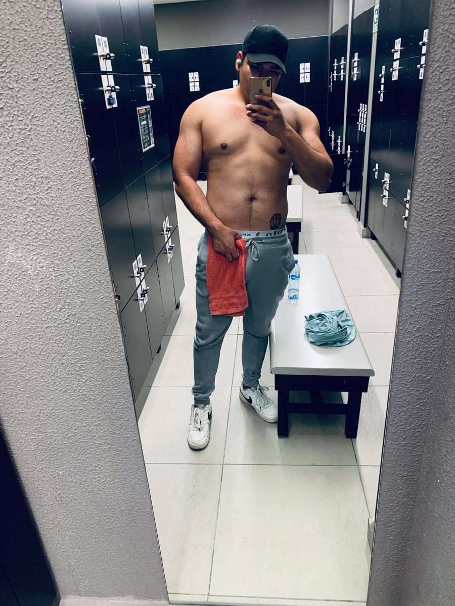 MexHomeless's tweet photo. Chacal súper vergon RT si quieres más #gay #chacal #curioso https://t.co/1jJLDrd5rP