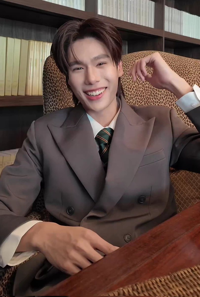 ตอนหลุดบทละยิ้มกันน่ารักมาก 🥹🫳🏻

#DrPONGxPONDPHUWIN
#ปอนด์ภูวินทร์ #PondPhuwin