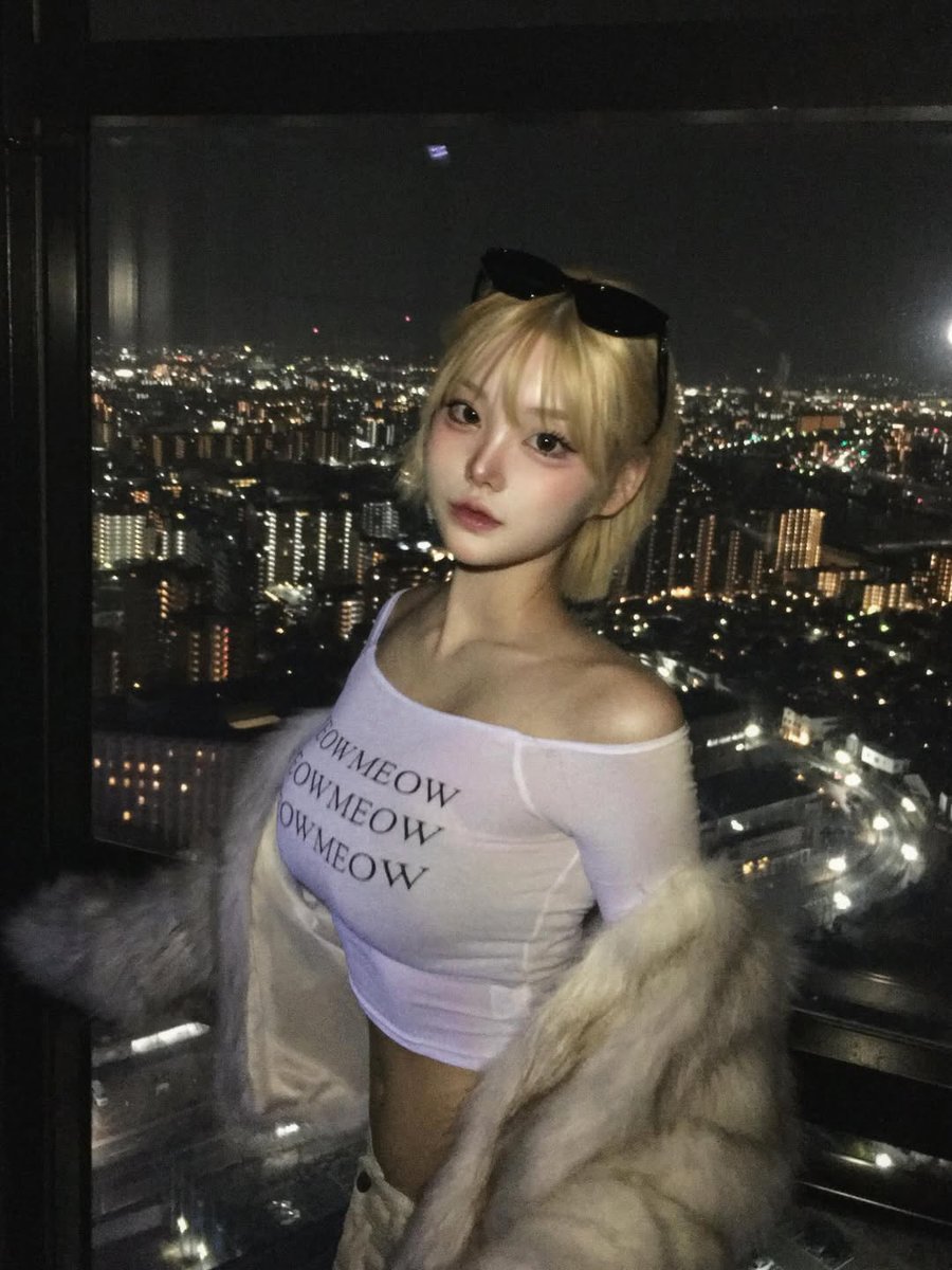 csandoze's tweet photo. 꼬리를 집에 두고왔네요•• https://t.co/XYY33znWEt