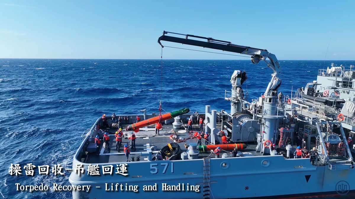 aag_th's tweet photo. 🇹🇼⚓️AAG_th บันทึกประจำวัน: เรือดำน้ำ SS-711 Hai Kun ไต้หวันทดสอบการยิง #Torpedo ใต้ทะเล
https://t.co/l2Kj0tUrTV
#Taiwan #Navy @MoNDefense #ROCN CSBC #Submarine #Warship #HaiKun #Weapon https://t.co/tcxUnQVbZ4