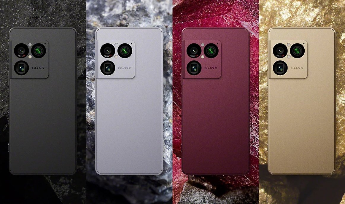 Gadgetsdata's tweet photo. Sony Xperia 1 VIII has launched 😍

It has :
✅ Snapdragon 8 Elite Gen 5
✅ 6.5" FHD+ 120Hz flat LTPO OLED , GG Victus 2

✅ 3.5mm headphone jack , Dolby Atmos
✅ MicroSD card slot
🔴 IP68 that too when 3.5mm jack is there‼️(giving good IP rating when 3.5mm jack is present is vert difficult)

✅ Shutter button , stereo speaker at the front
🔴 New ORE design language

Triple rear camera :
📸 48MP Exmor T main (1/1.35" OIS , f/1.9)
📸 48MP UW (1/1.56" , f/2.0)
📸 48MP 2.9x telephoto with macro support (1/1.56" , f/2.8) - 4X larger sensor than Mark VII
🤳 12MP Exmor RS (1/2.9", f/2.0)
🔴 ZEISS optics and T* coating

✅ 5000mAh🔋30W USB PD charging, 15W Qi wireless charging
✅ 8.3mm , 200g

Price : £1399 / €1499