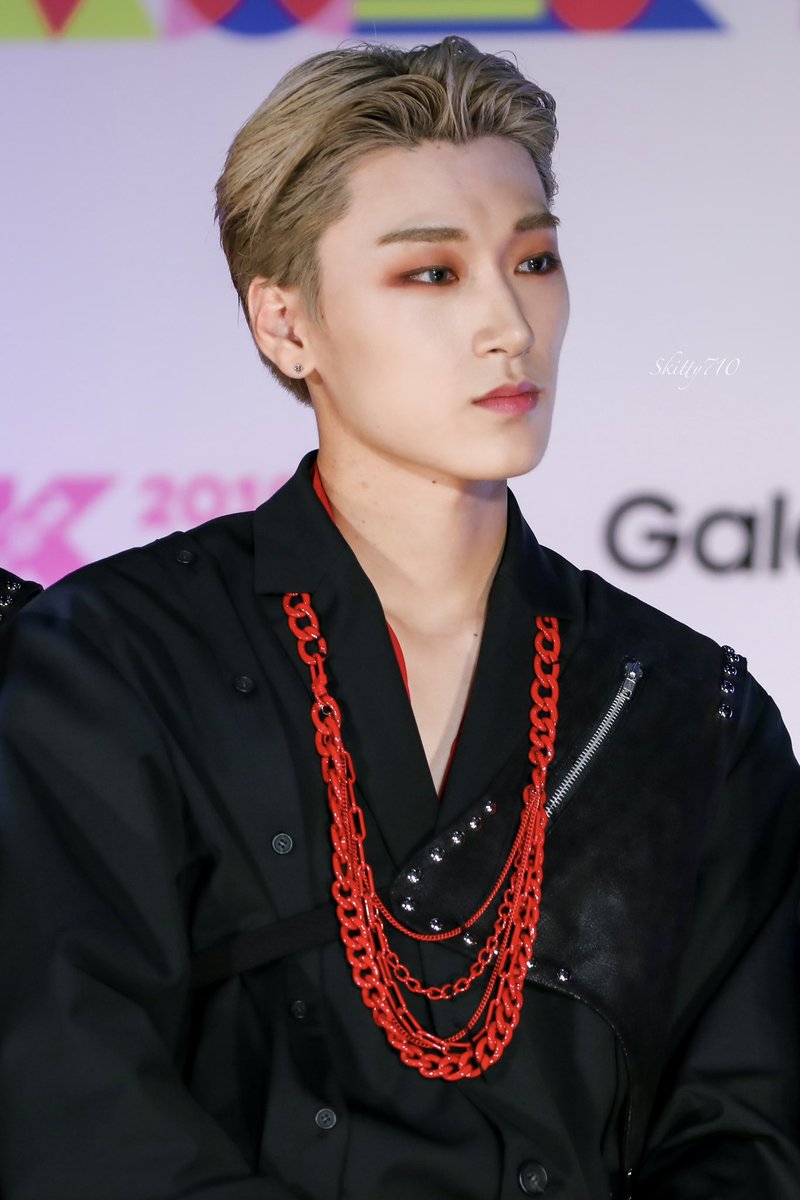 Skitty710's tweet photo. 190517 KCON Japan

#ATEEZ #에이티즈 #산 #최산 #SAN #CHOISAN https://t.co/iDoiUf6Taz
