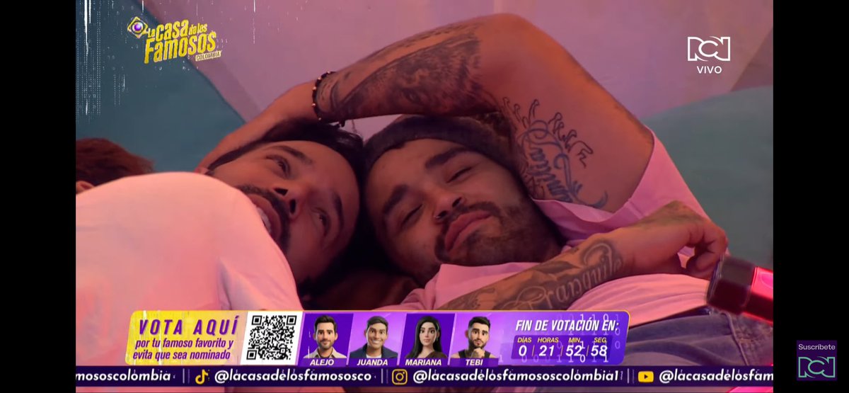 karol_gde's tweet photo. Con ustedes dos siempre mis niños❤️ #LaCasaDeLosFamososCol3 https://t.co/AucmXxckbd